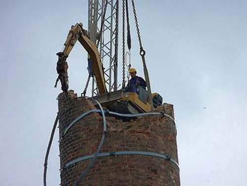 鋼煙囪新建的建設(shè)未來(lái)很多的企業(yè)會(huì)傾向于它