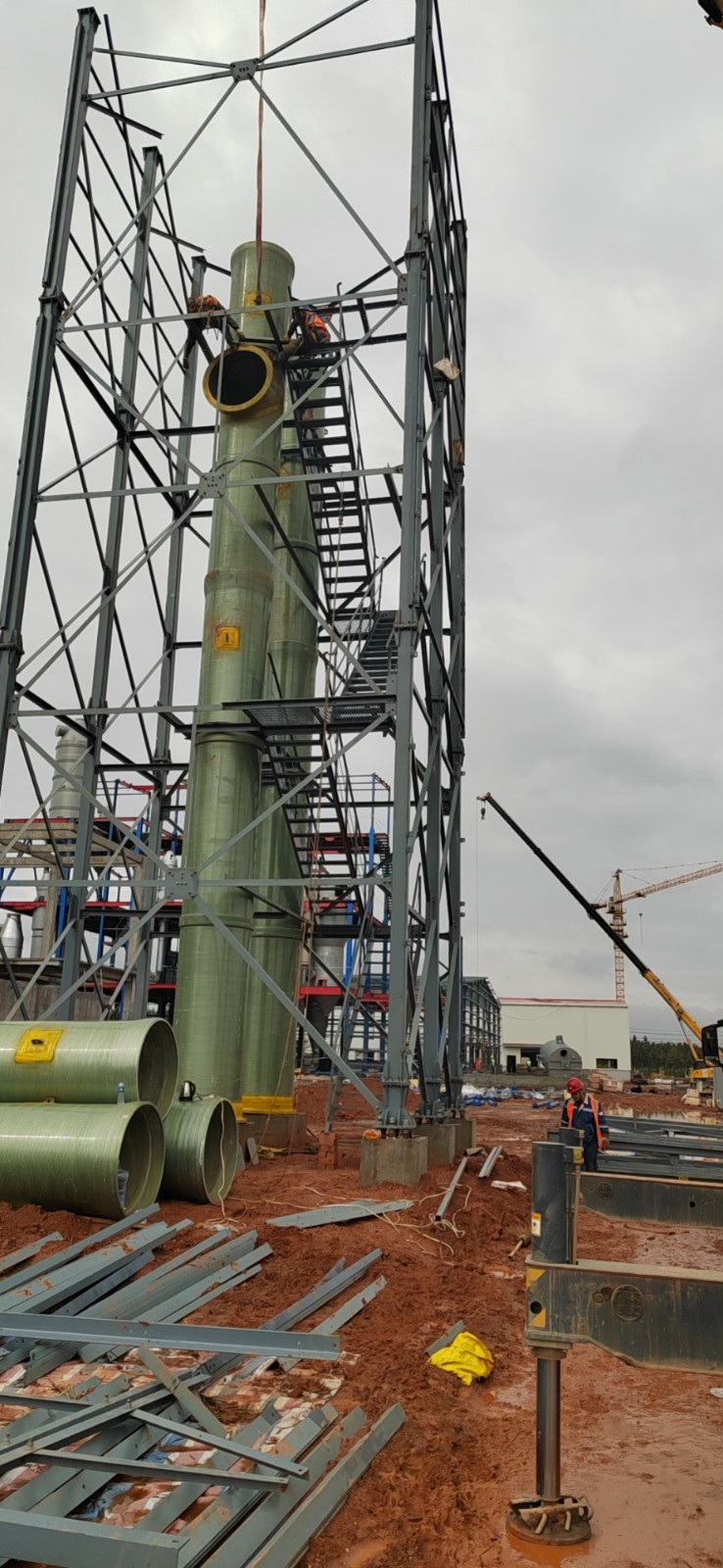 萬載紅獅玻璃鋼煙囪現(xiàn)場(chǎng)施工